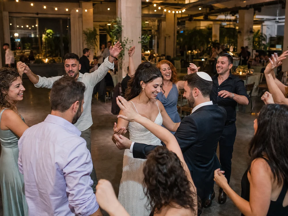 A dance circle at a wedding.