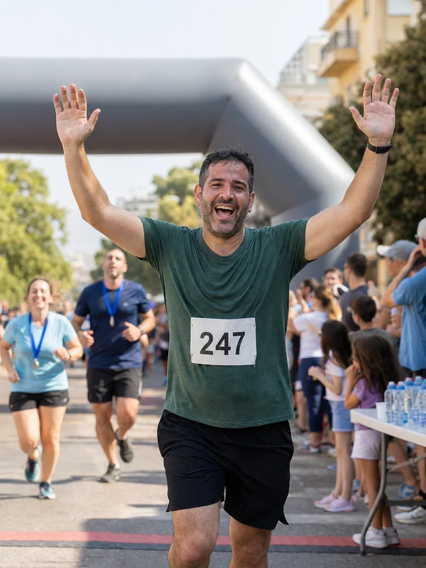 התמונות מוצאות את המשתתפים, לא להפך